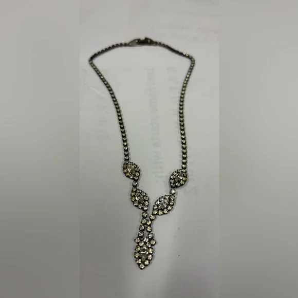 Dark Rhinestone Necklace - Picture 4 of 8